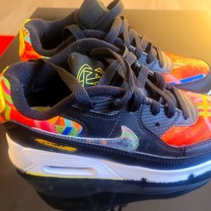 Rare Nike air max 90 size 3 boys